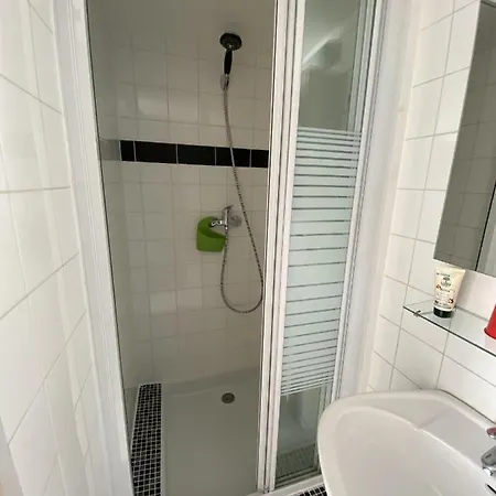 Pierre Francois 아파트